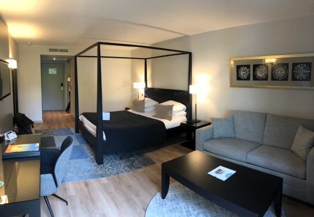 71672185_793557717767975_6039566445946339328_n